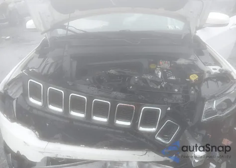 2018 Jeep Compass Limited 4X4 from USA, damaged, VIN 3C4NJDCB0JT483923